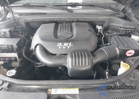 2012 Jeep Grand Cherokee Overland z USA, uszkodzony, nr VIN 1C4RJFCG4CC114912